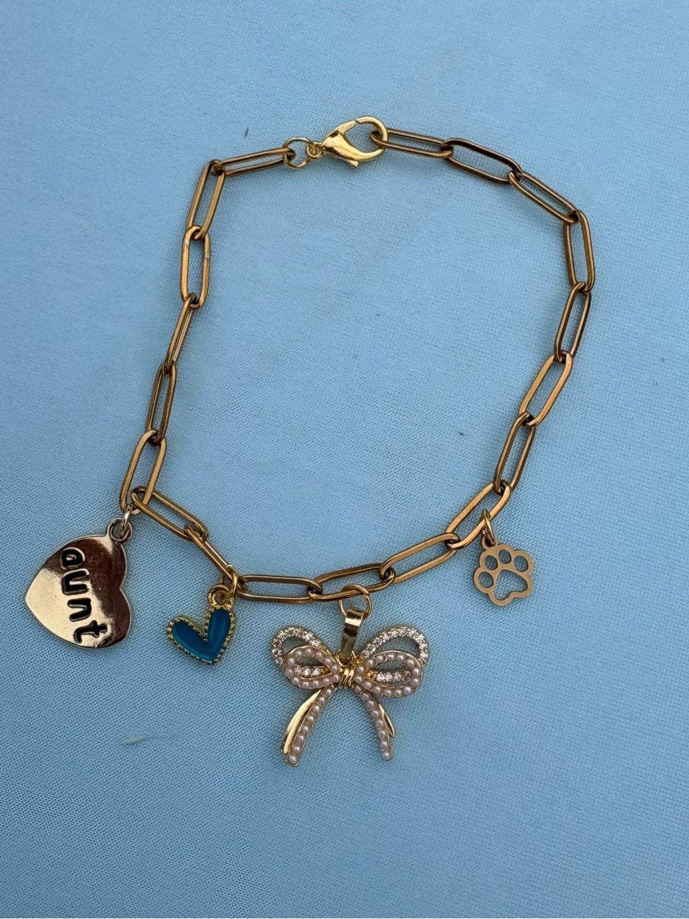 Gold-Tone Charm Bracelet with Bow, Blue Heart & Paw - Aunt Pendant